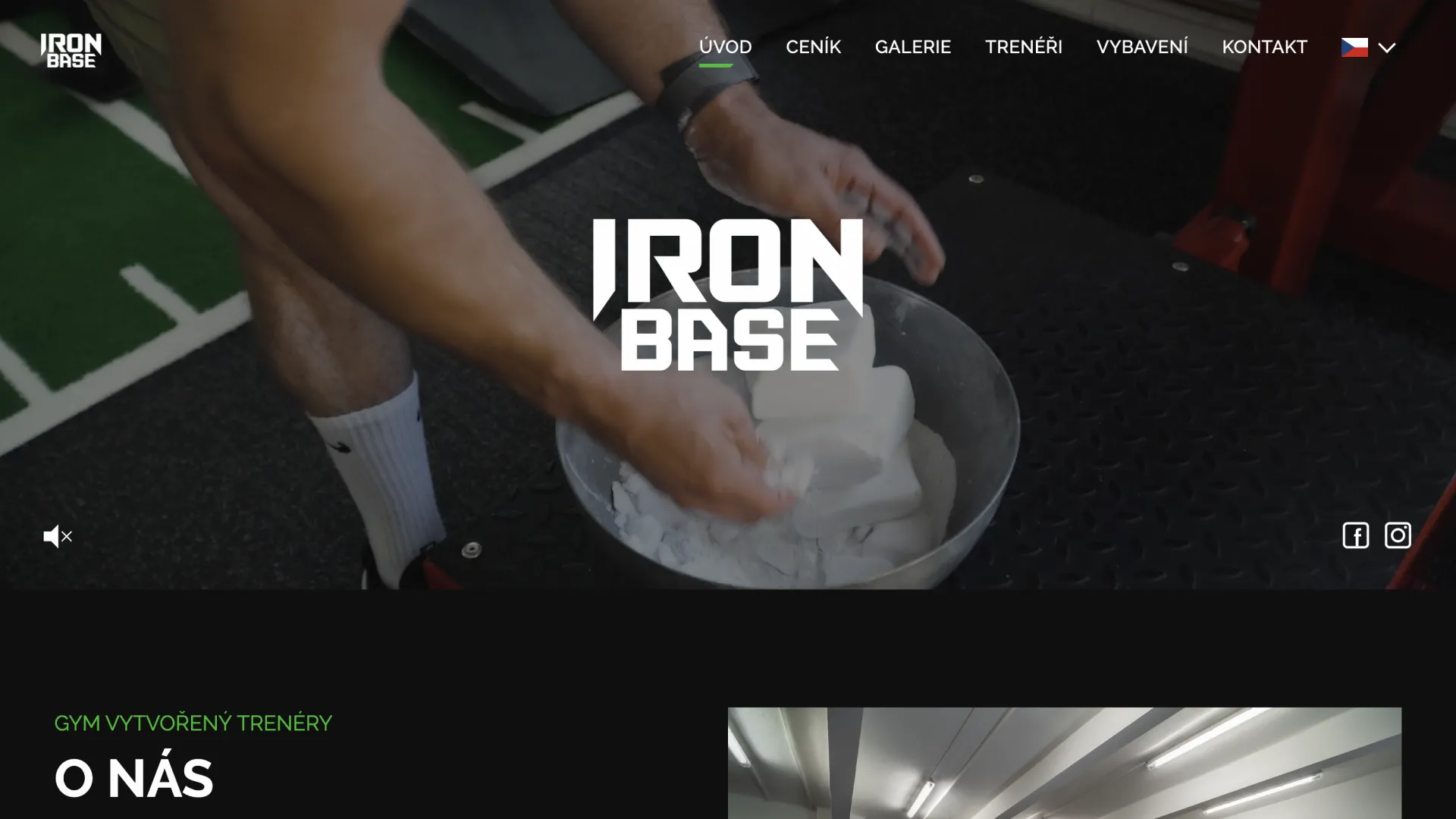 Web Ironbase od studia Yeetzone